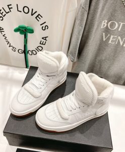 Saint Laurent Womens Sl80 Mid-Top Sneakers In Smooth And Grained Leather Cream-4