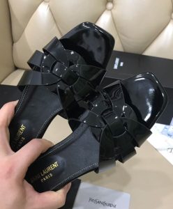 Saint Laurent Womens Tribute Mules In Patent Leather Black-7