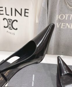 Saint Laurent Womens Vendome Slingback Pumps In Glazed Leather Black-10