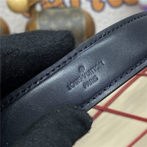 Side Trunk MM M24403-6.jpg