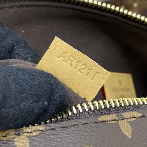 Side Trunk MM M46358-9.jpg