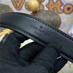 Side Trunk MM M46907-6.jpg