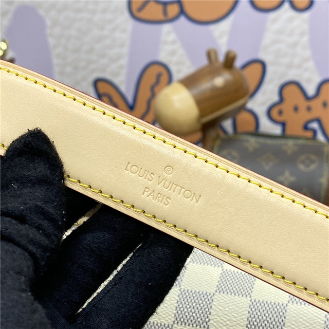 Side Trunk MM N40712-6.jpg