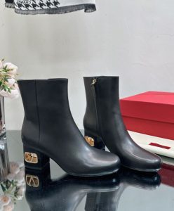 Valentino Garavani Heritage Calfskin Ankle Boot 60MM Black-6