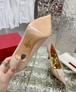 Valentino Garavani One Stud Pump With Crystals 100MM-10