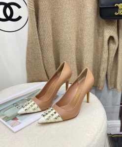 Valentino Garavani Rockstud Alcove Pump-4