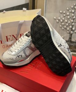 Valentino Unisex Lace And Mesh Lacerunner Sneaker-10