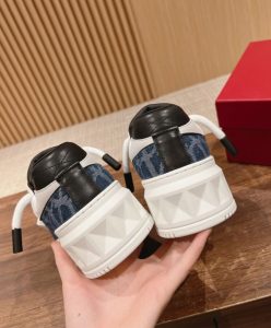 Valentino Unisex One Stud Xl Low-Top Sneaker-7