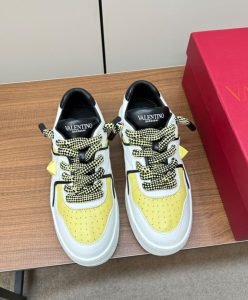 Valentino Unisex One Stud Xl Nappa Leather Low-Top Sneaker-2