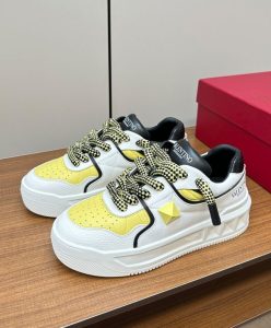 Valentino Unisex One Stud Xl Nappa Leather Low-Top Sneaker-3