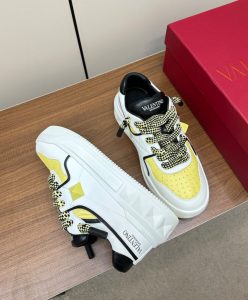 Valentino Unisex One Stud Xl Nappa Leather Low-Top Sneaker-7