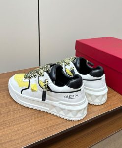 Valentino Unisex One Stud Xl Nappa Leather Low-Top Sneaker-8