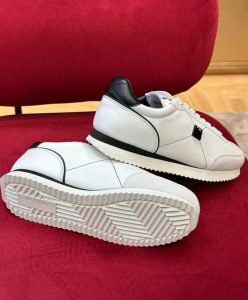 Valentino Unisex Stud Around Low-Top Calfskin And Nappa Leather Trainer-10