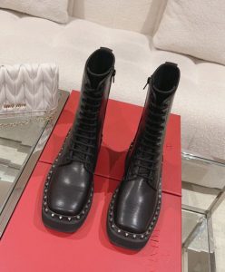 Valentino Womens Rockstud Calfskin Combat Boot With Matching Studs 50MM Black-2