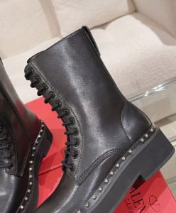 Valentino Womens Rockstud Calfskin Combat Boot With Matching Studs 50MM Black-8