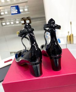 Valentino Womens Valentino Garavani Tan-Go Patent Leather Pump 60MM-6