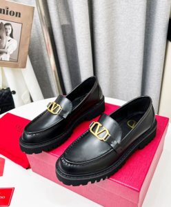 Valentino Womens Vlogo Signature Calfskin Loafer Black-3