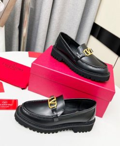 Valentino Womens Vlogo Signature Calfskin Loafer Black-6