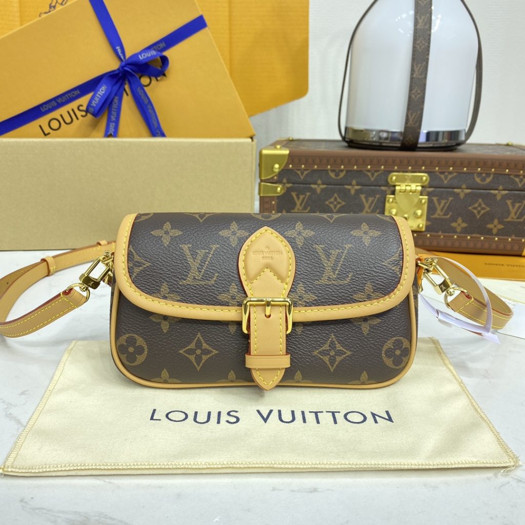 Louis Vuitton Nano Diane M83298