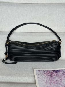 Loewe Bracelet Pouch 9751 Black-2.jpg