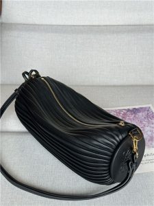 Loewe Bracelet Pouch 9751 Black-6.jpg