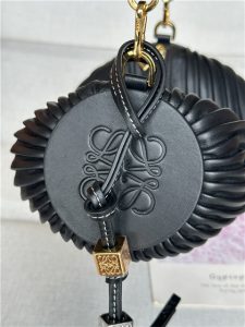 Loewe Bracelet Pouch 9751 Black-7.jpg