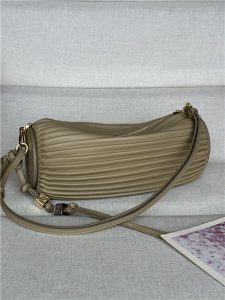 Loewe Bracelet Pouch 9751 Clay Green-3.jpg