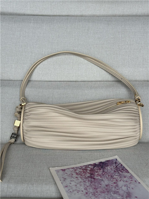 Loewe Bracelet Pouch 9751 Ivory-2.jpg