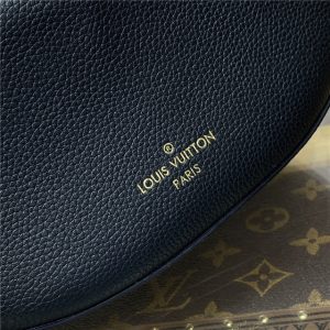 Low Key Bumbag M11429 Black-5.jpg