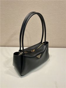 Medium Leather Handbag 1BA444 Black-4.jpg