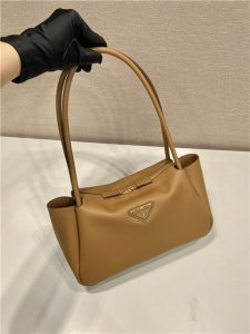 Medium Leather Handbag 1BA444 Caramel-3.jpg