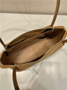 Medium Leather Handbag 1BA444 Caramel-8.jpg