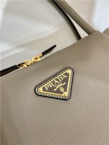 Medium Leather Handbag 1BA444 Clay-7.jpg