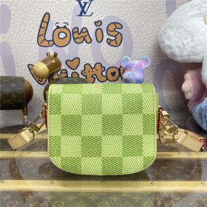 Montsouris Messenger N40665-3.jpg