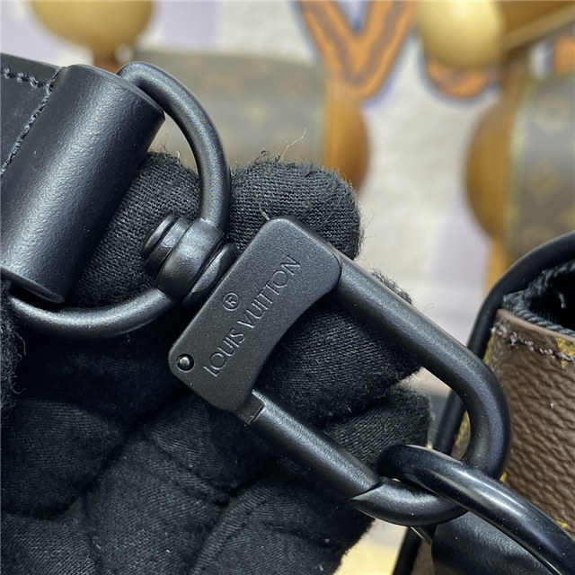 Montsouris Messenger PM M47060-6.jpg