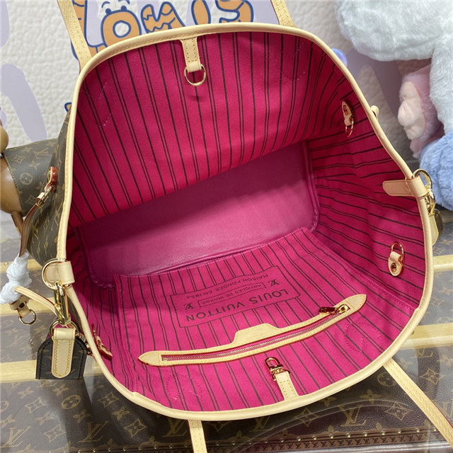 Neverfull Bandouliere Inside Out MM M12257-10.jpg