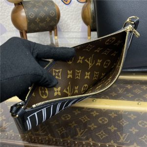 Neverfull Inside Out MM M11946 Black-9.jpg