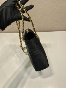 Prada Re-Edition 1995 Chaine Re-Nylon Tote Bag 1BG468 Black-5.jpg