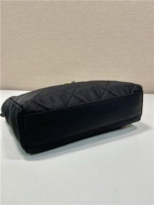 Prada Re-Edition 1995 Chaine Re-Nylon Tote Bag 1BG468 Black-6.jpg