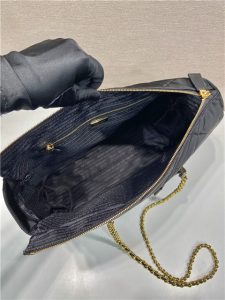Prada Re-Edition 1995 Chaine large Re-Nylon bag 1BG467 Black-8.jpg