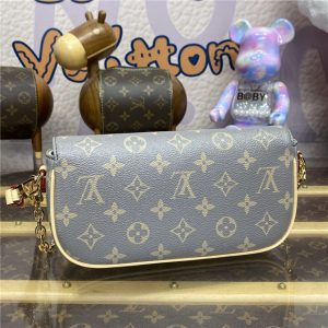 Wallet on Chain Ivy M12778-3.jpg