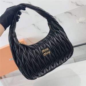 Wander Matelasse L Hobo Bag 5BC108 Black-2.jpg