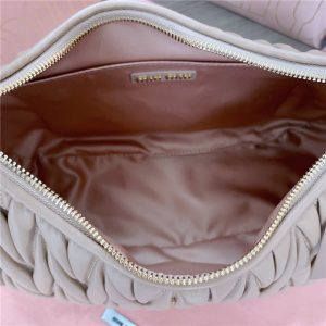 Wander Matelasse L Hobo Bag 5BC108 Cameo-8.jpg