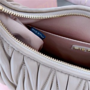 Wander Matelasse L Hobo Bag 5BC108 Cameo-9.jpg