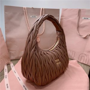 Wander Matelasse L Hobo Bag 5BC108 Cognac-2.jpg