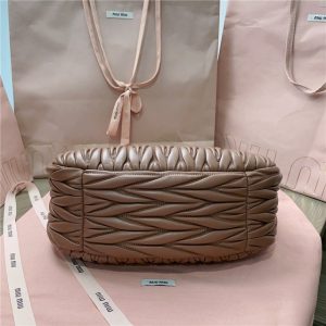 Wander Matelasse L Hobo Bag 5BC108 Cognac-4.jpg