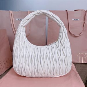 Wander Matelasse L Hobo Bag 5BC108 White-3.jpg