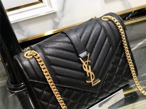 Medium Envelope Chain Bag 8208 BlackGold-4.jpg