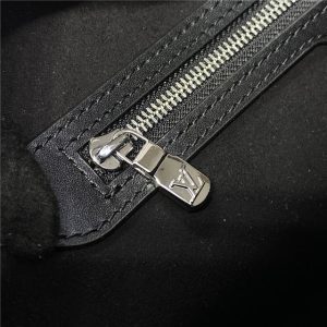 Neverfull MM M11930 Black-9.jpg