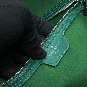 Neverfull MM M12195 Green-10.jpg